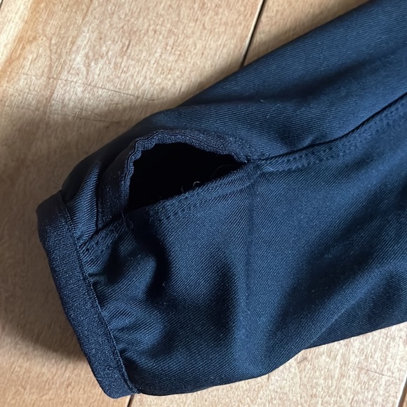 Warm sports black jacket - Picture 4 of 6